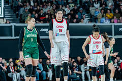 惨遭18分大逆转!张子宇25+11中国女篮再负澳大利亚