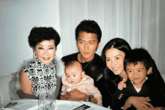张柏芝为探望病重谢贤提前安排大儿子返港