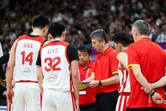 四国赛-中国男篮胜格鲁吉亚 郭士强布置战术