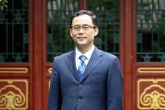 清华大学任命两位“75后”副校长