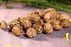 坚果护脑指南：哪种最有效？每天吃多少合适？农残如何规避？