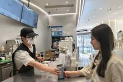 自带杯咖啡成新风尚 绿色消费浪潮席卷日常消费场景