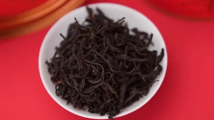打破季节偏见:让红茶成为夏日生活的温柔陪伴