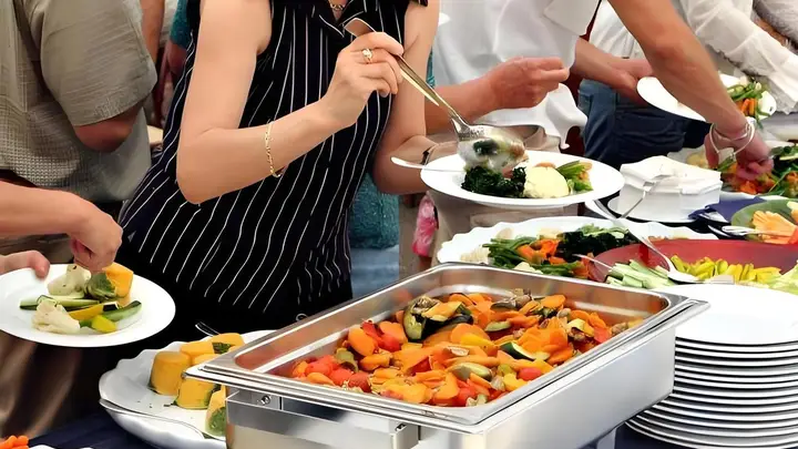 自助餐吃回本的秘密：老板不会告诉你的3个盈利套路
