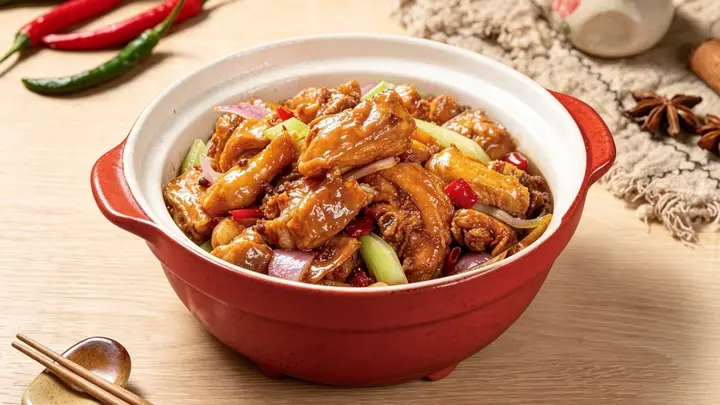 济南鼓楼里砂锅菜成餐饮爆款！正宗技术输出助创业者轻松开店
