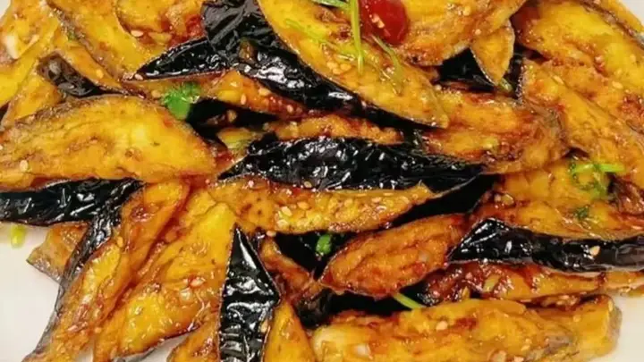 家庭版风味茄子外酥里嫩酸甜微辣超下饭，做法简单还能久放不回软！