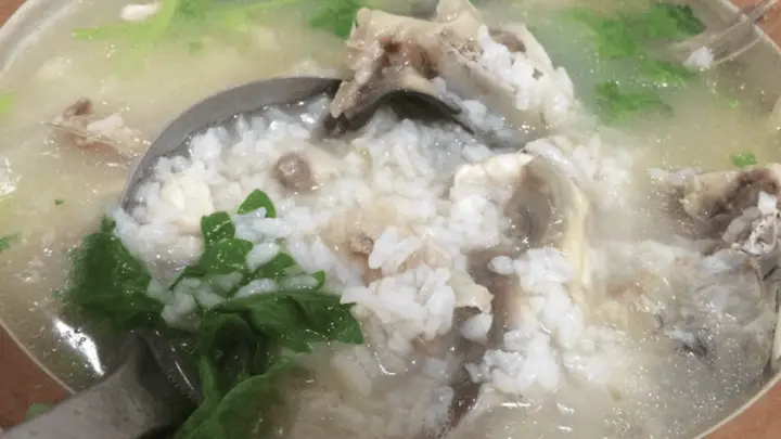 家常好吃粥（40）—— 鲜香鱼头粥