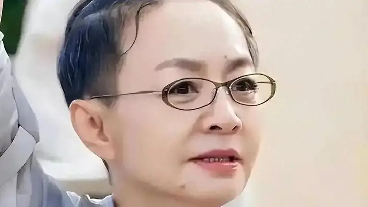 网传65岁宋丹丹设立财产信托！每月给儿孙80万，坦然儿子啃老
