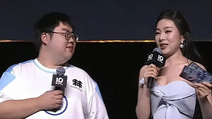 TTG高层有意买断小胖,优先买断条款成关键因素