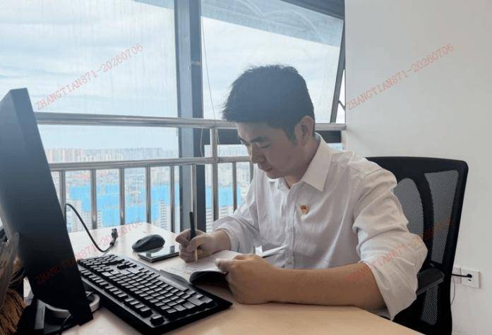党旗领航金融路 活水润泽实体兴—平安融易以党员先锋服务擦亮平安“服务年”底色