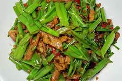 大暑天推荐三种祛湿小炒菜:空心菜炒肉、苦瓜炒肉、芦笋炒牛肉
