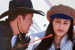 黄圣依离婚后大变样！脸部浮肿穿深V吊带，小儿子与杨子如出一辙
