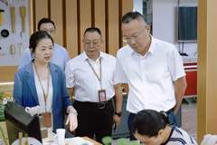 省文化和旅游厅主要领导到省图书馆调研