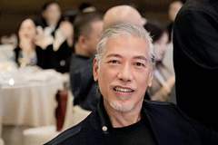 恭喜!香港知名演员低调结婚,妻子大概率是小25岁同居女友