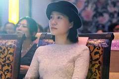 翁帆现身新疆喀什公益活动，以实际行动击碎谣言，活出自我获世人认可