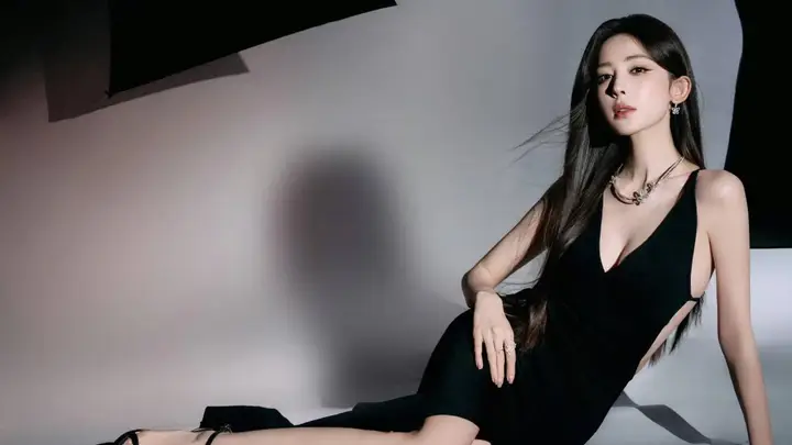 大暑古力娜扎新写真性感曝光网友赞不绝口