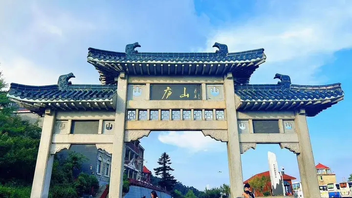 选庐山靠谱地接社看这四点 纽到景区无缝衔接有保障