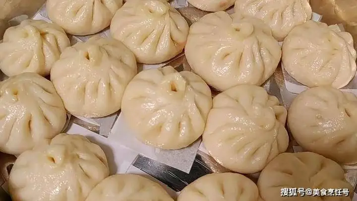 自制家常手工肉包子的做法步骤，全流程超详细介绍！