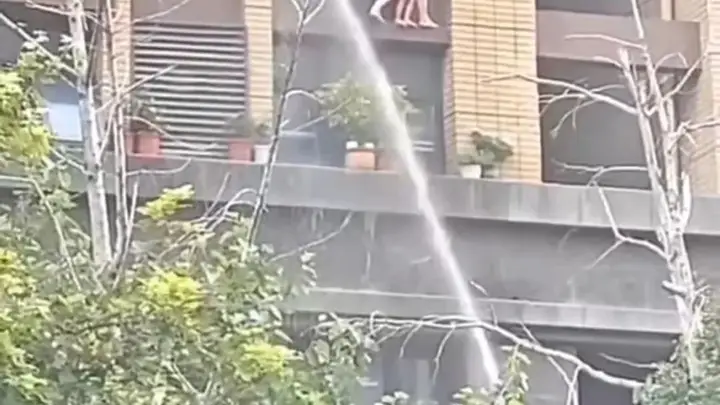 连云港火灾母女坠楼，3岁女童不幸身亡