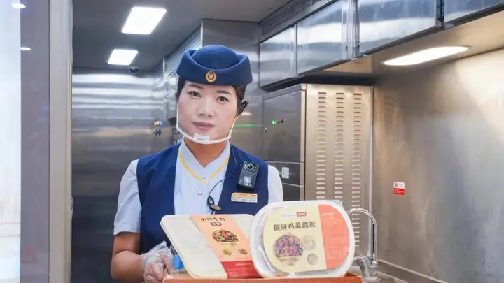 一餐一饭常更新 一枝一叶总关情