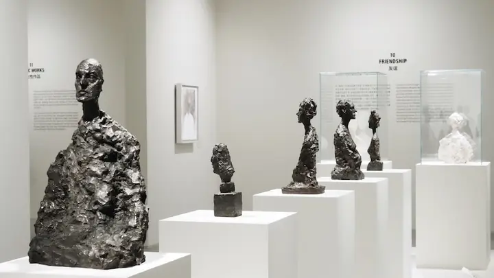 现场｜上海贾科梅蒂大展：200多作品铺陈艺术人生