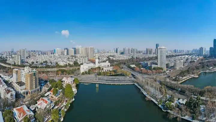 合肥“芯”盛典启幕：长鑫上市将为城市产业链补链强链注入关键动能