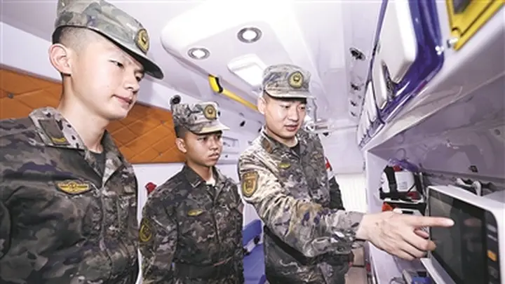 资深武教头回炉后，成功推动军事训练从“能人抓训”转向“标准抓训”