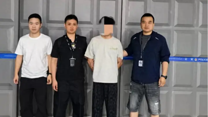 没见过这么“刑”的反外挂，《失控进化》强力打击黑产破案