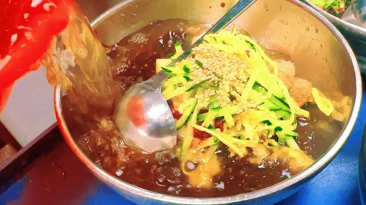 夏日寻味记丨冰爽延边冷面，解锁消暑滋味与非遗风味