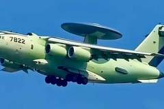 美媒称我国空警3000是“全球最强飞行雷达”，搭配六代机空中无敌