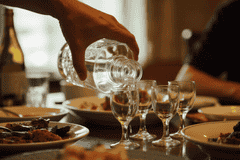 兼香型白酒到底是酱味还是浓味？这1个冷知识，喝了几十年酒的人都不一定知道