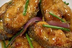 香煎鲈鱼:外皮焦脆里肉嫩,一口入魂的家常美味