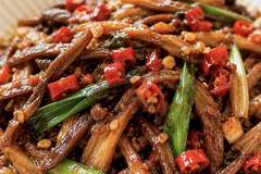 好吃是好吃，就是太费米饭了！