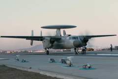 制胜》曝福建舰空警600弹射画面！补齐远洋航母关键短板 电磁弹射适配性获实锤