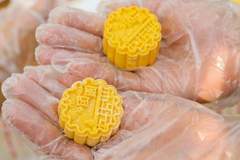 宁波这家仅开两个多月的月饼店，靠38年匠心传承成国民级老味道