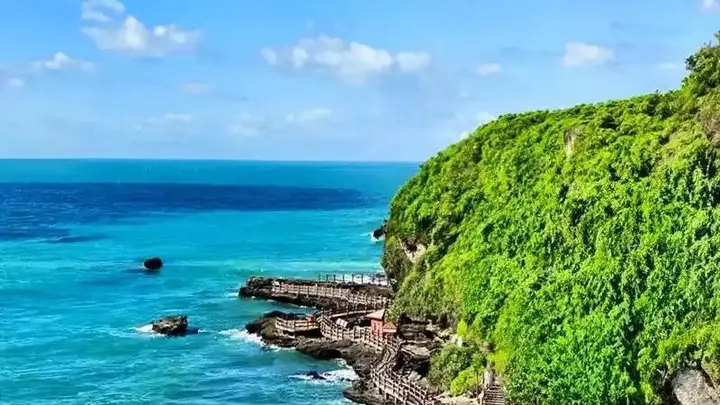 涠洲岛纯玩旅游的合同要点与费用明细参考