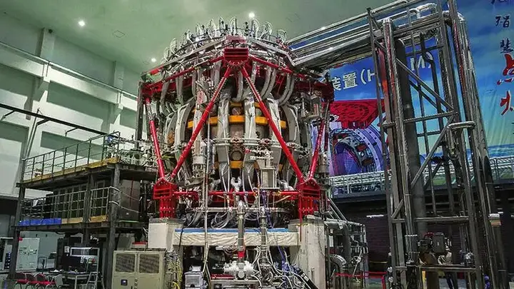 中国“人造太阳”关键部件国产化验收通过