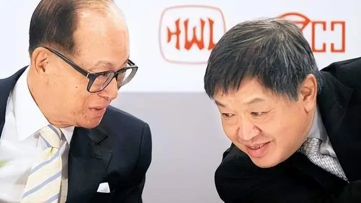 李嘉诚老臣退场 长和“二代接班”迎巨变