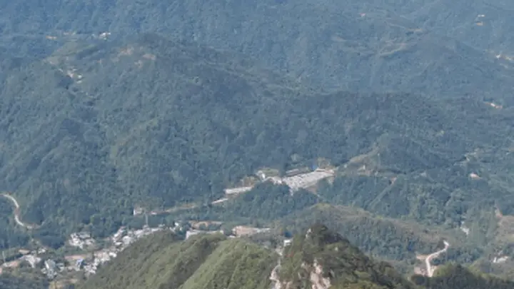 黄冈山下:静谧的村落,生生不息的乡情