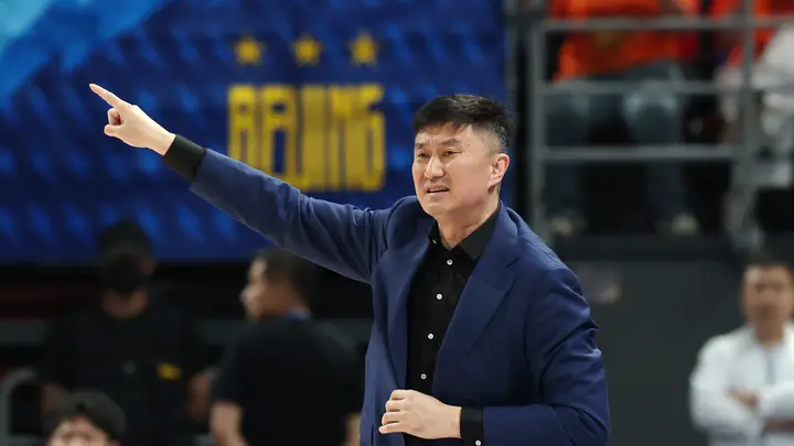 广东男篮连续五年投入未换佳绩 朱芳雨杜锋将承担对应结果