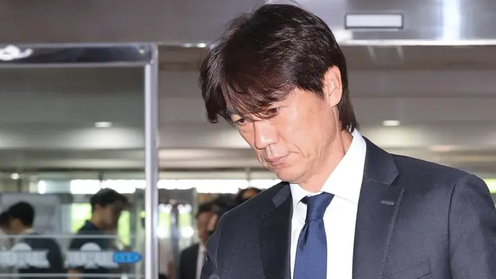 韩国前男足主帅洪明甫出席国会听证会：世界杯失利致歉 否认选帅程序涉腐