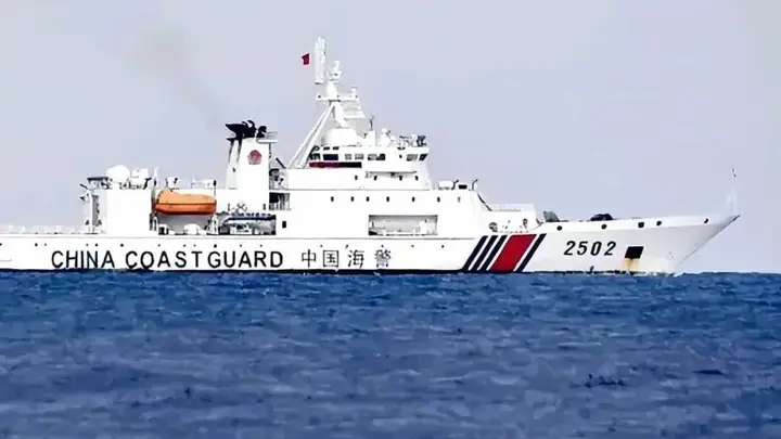 大批战舰出动,不再是临时反制,中国海军彻底打破岛链枷锁
