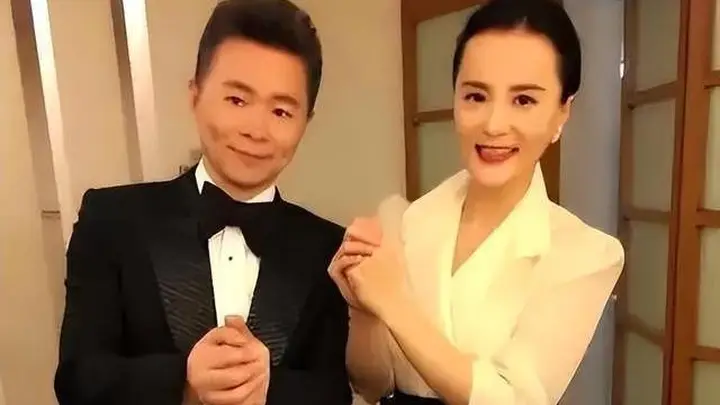 王宏伟杨珊珊婚十七载 民歌大咖钢琴教授携手踏平岁月质疑