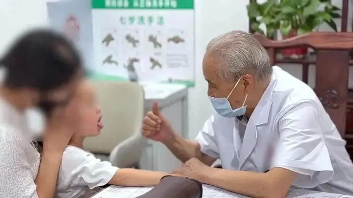 儿科医生:停掉这4类伤脾胃食物,孩子脾胃养好了,身高长得快!