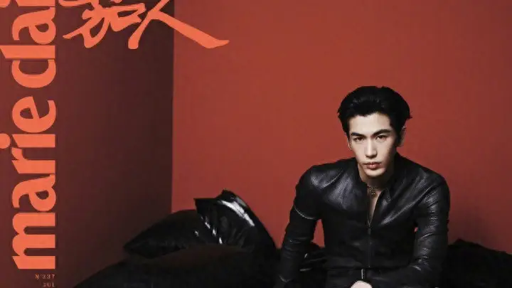 张凌赫解锁七月刊三封|Gucci 新季系列塑造冷感光影型男大片