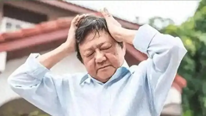 原创提醒:3种水果被列为脑梗黑名单,爱吃也得忌口,有人每天都吃