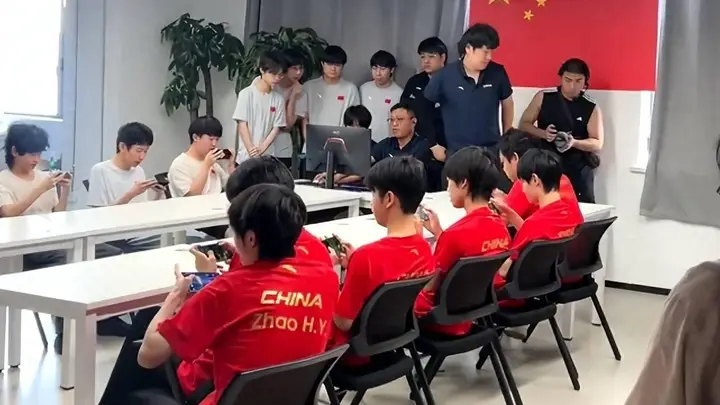 亚运会训练室曝光,一诺带队面对面战斗,陪练团个个都是天才少年