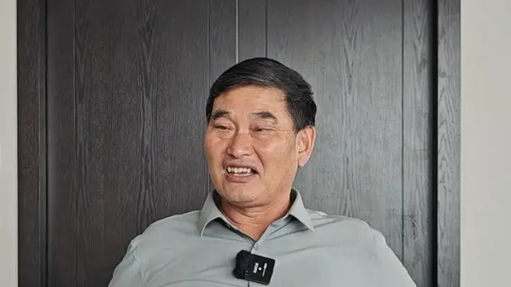 大衣哥朱之文回应“种地不辛苦”言论:被断章取义,只是说现在机械化种地没以前辛苦
