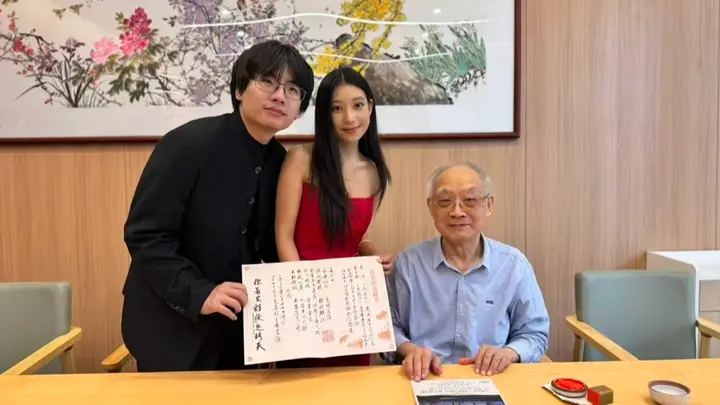 十愿偕合,年轻人“七夕”特地请假去领这份“手搓”礼物