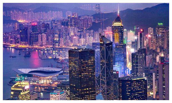 英国曾准备用48颗原子弹，阻止中国收回香港，为何最后没用？